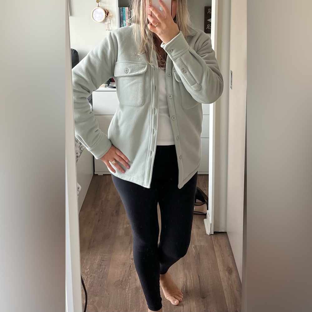 Aritzia Tna Polar Shirt Sage Green Utility Fleece Oversized Warm Cozy Jacket 1